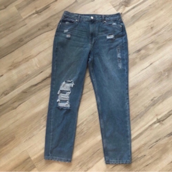 NEW!!! Aeropostale Distressed Mom Jeans - Picture 1 of 11